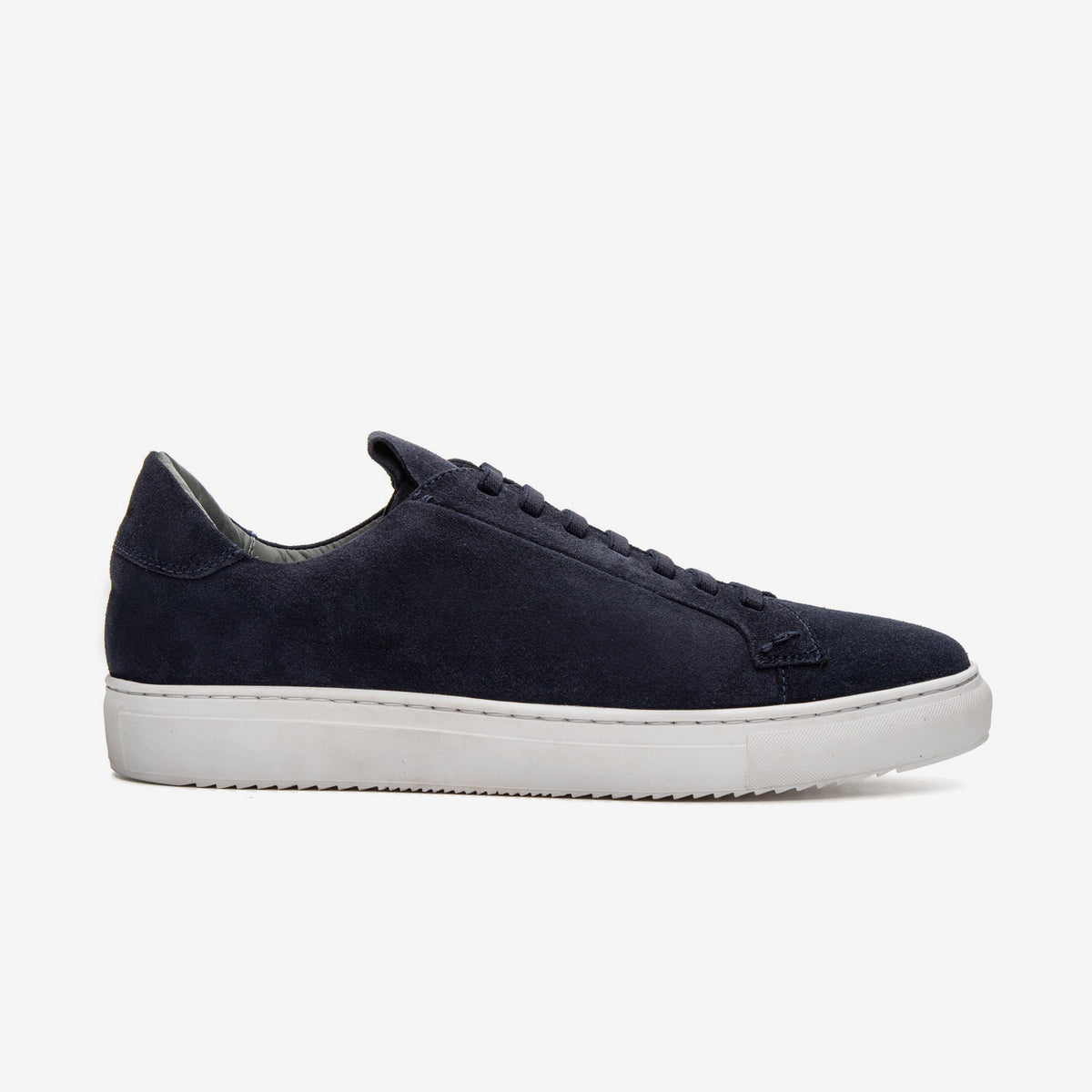 #color_navy suede